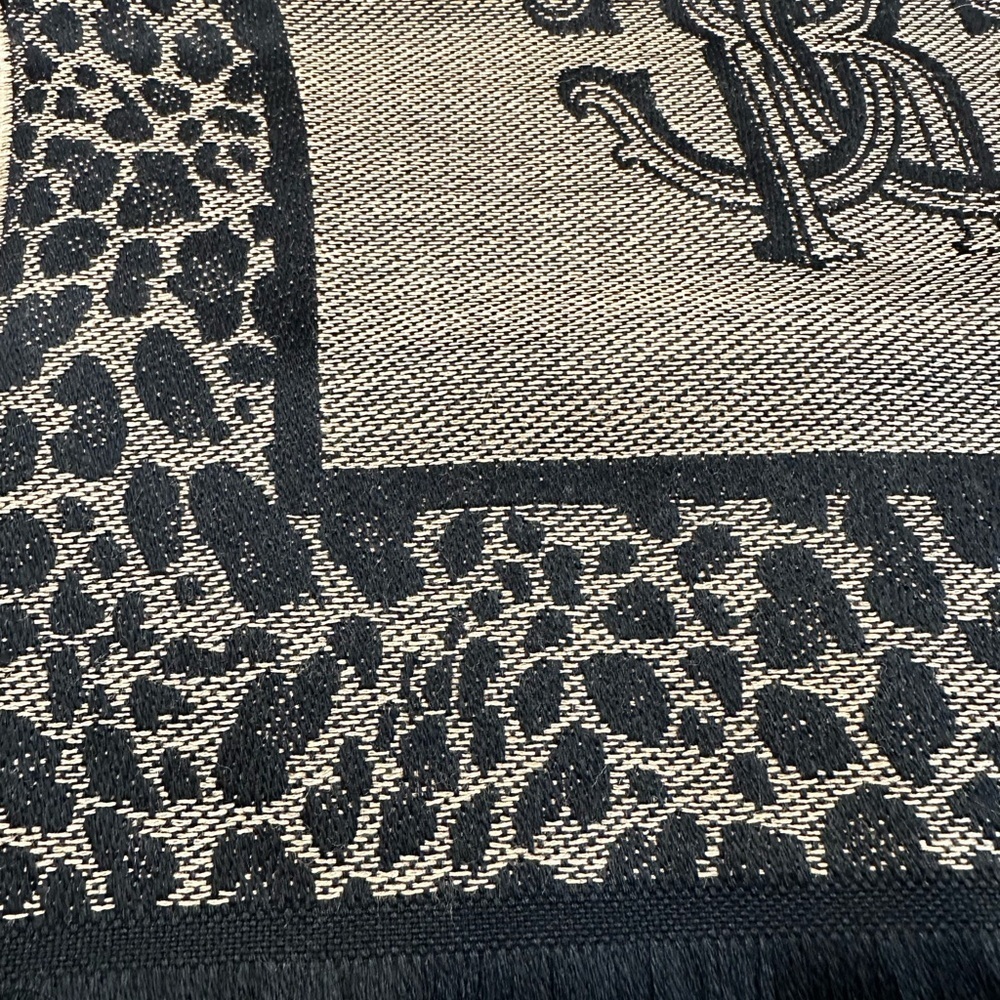 Roberto Cavalli Black and Cream-tan scarfs - Picture 3 of 5